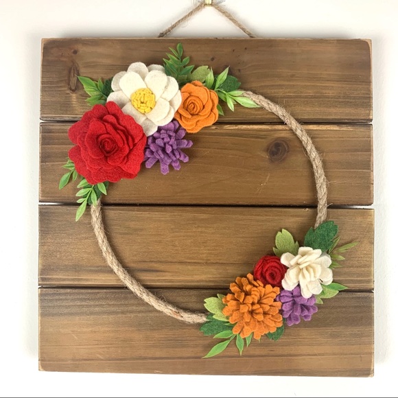 Other - Handmade Wood Wreath with Felt Flowers Wall Decor
